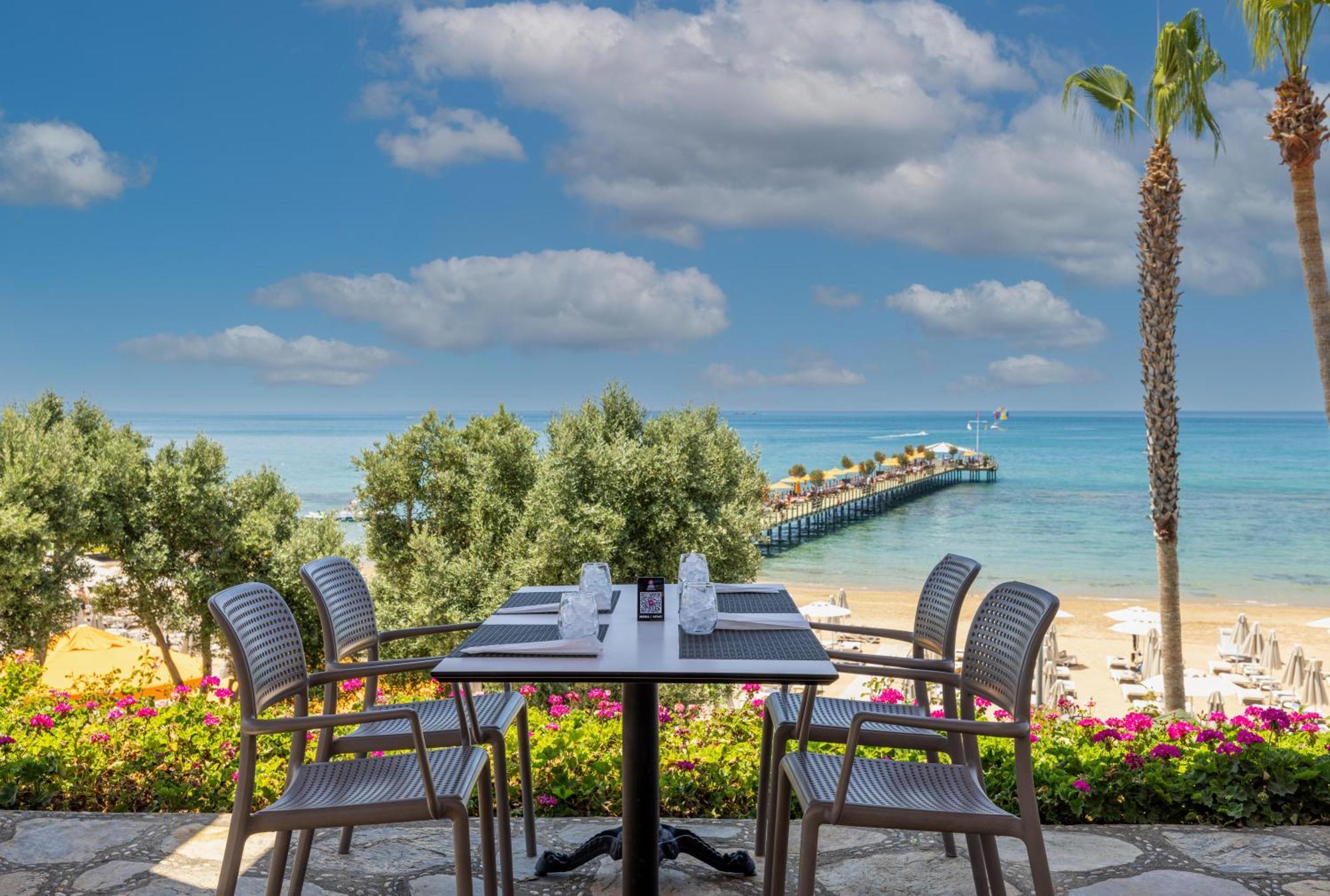 Arum Barut Collection Side Exterior foto